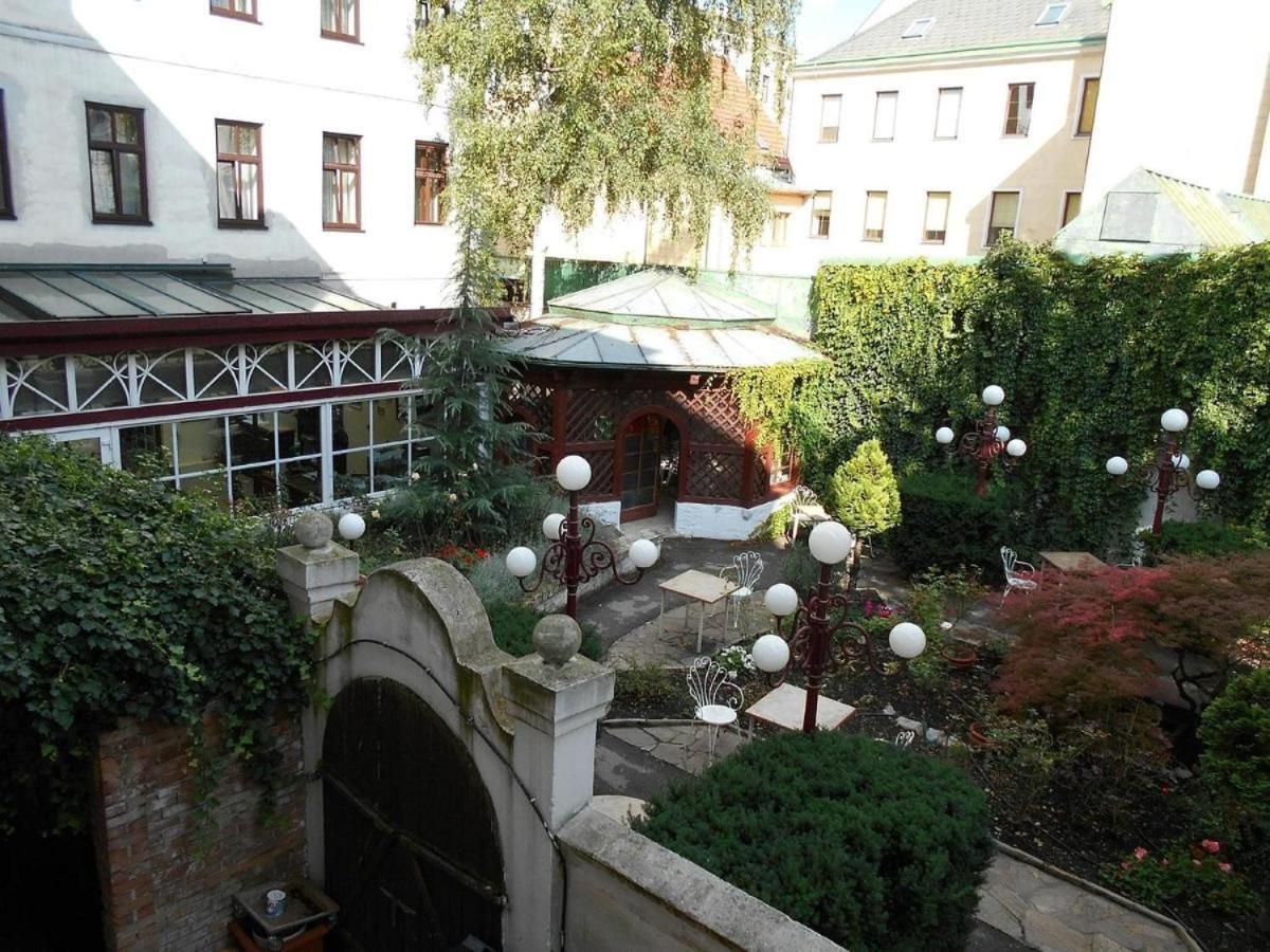 Hotel Viktoria Wien Ngoại thất bức ảnh