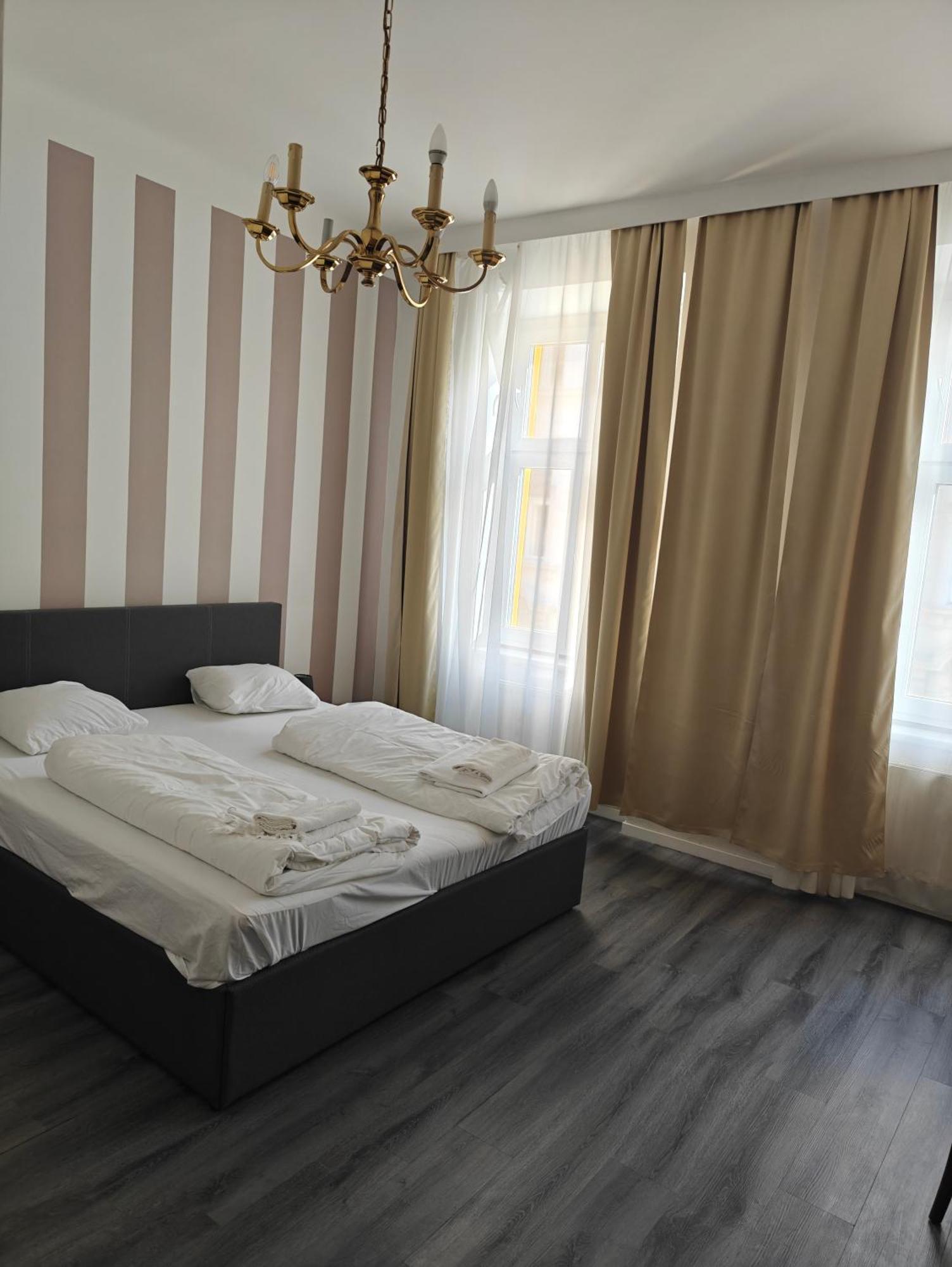 Hotel Viktoria Wien Ngoại thất bức ảnh