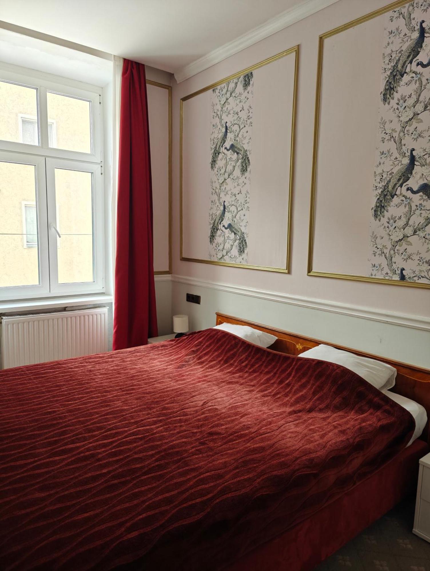 Hotel Viktoria Wien Ngoại thất bức ảnh