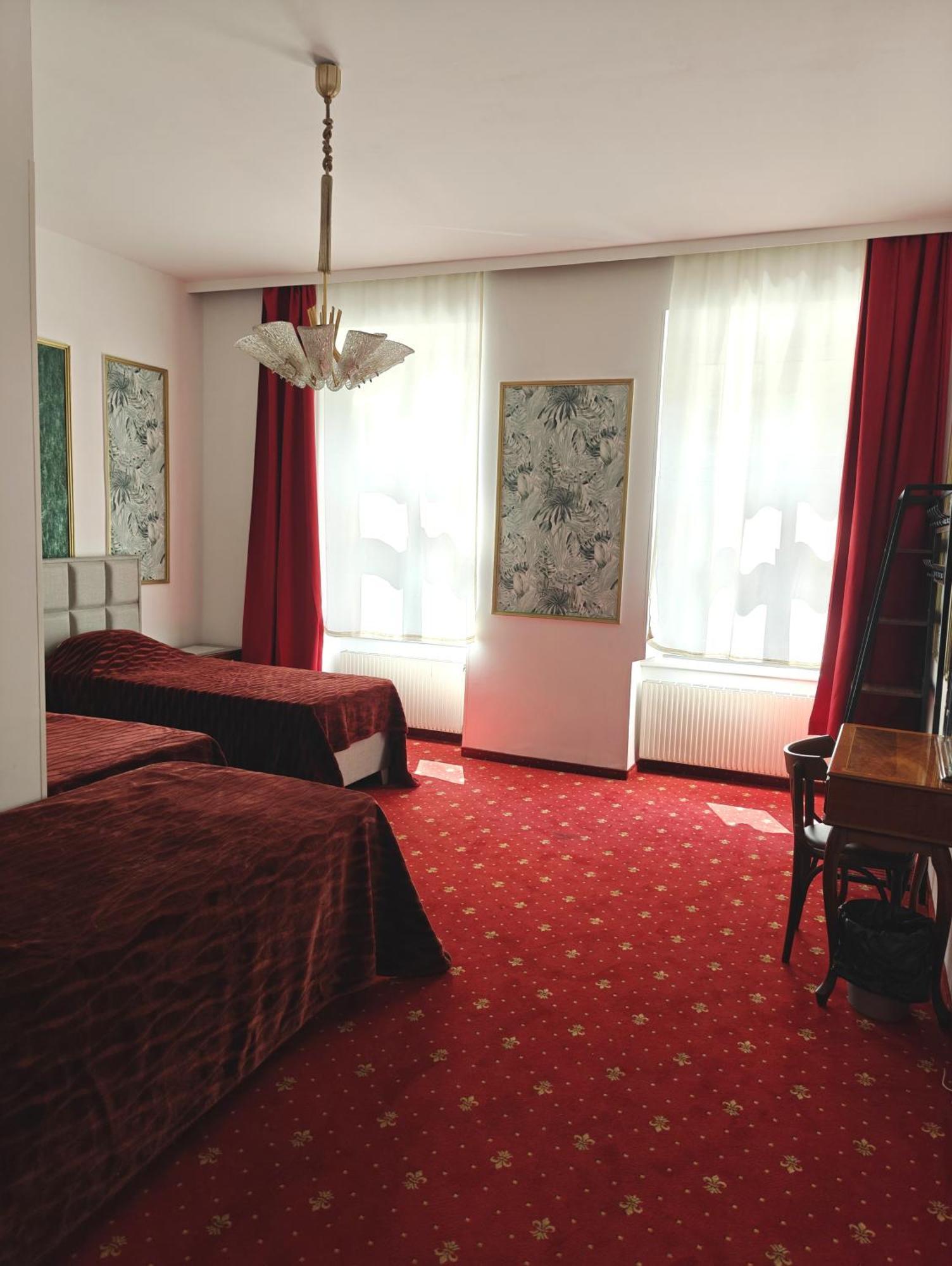 Hotel Viktoria Wien Ngoại thất bức ảnh