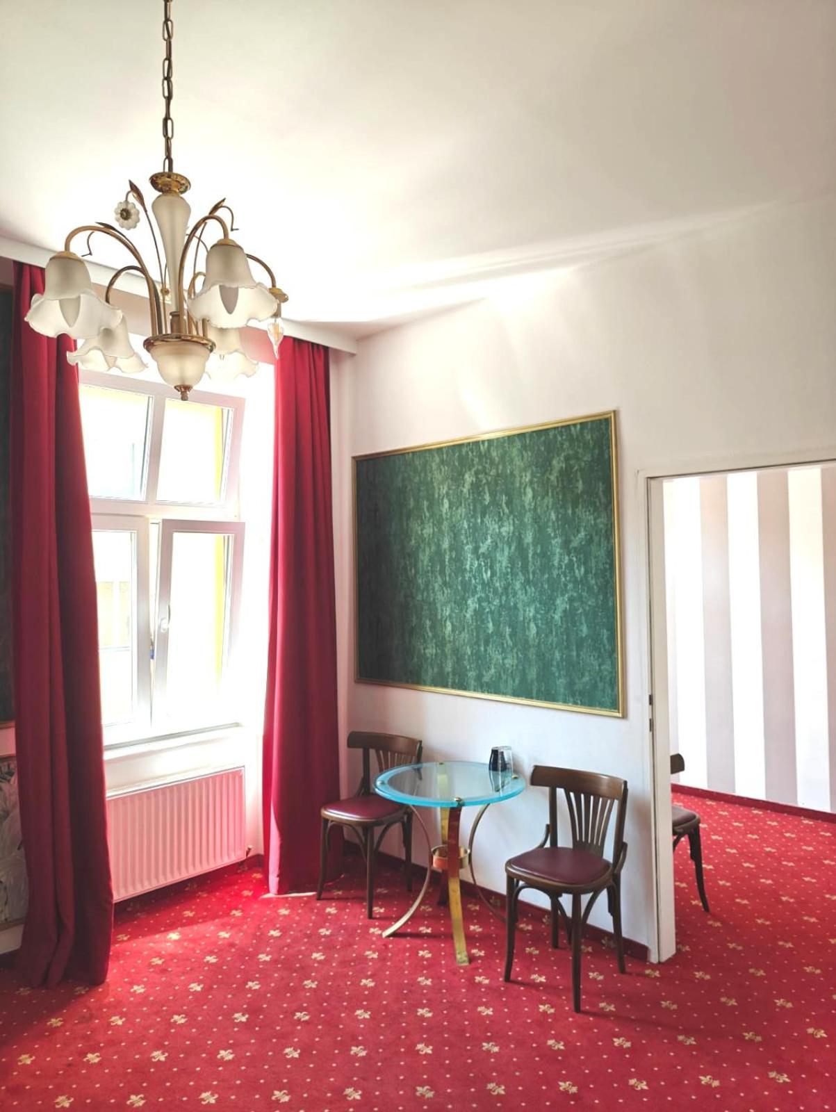 Hotel Viktoria Wien Ngoại thất bức ảnh